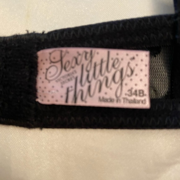 Gently Used Size 34B Sexy Little Things Push Up Bra - Picture 7 of 8